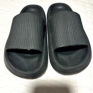 Cloud slides size 40-41 (9)